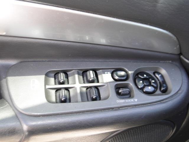 2004 Dodge Ram 1500 4dr 114 WB XLS