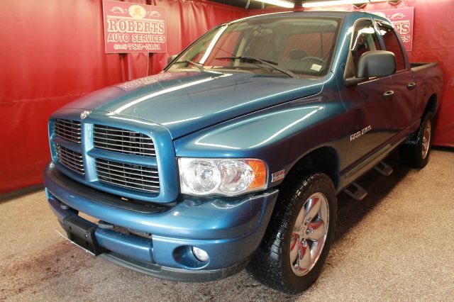 2004 Dodge Ram 1500 4d Wagon AWD