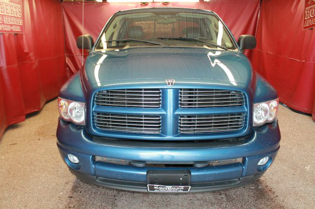 2004 Dodge Ram 1500 4d Wagon AWD