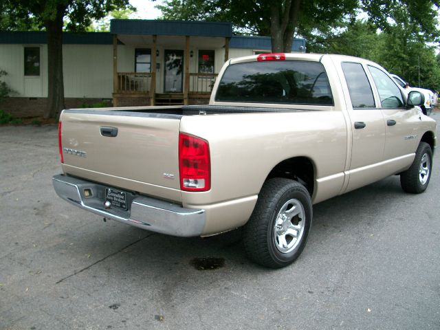 2004 Dodge Ram 1500 LS ES