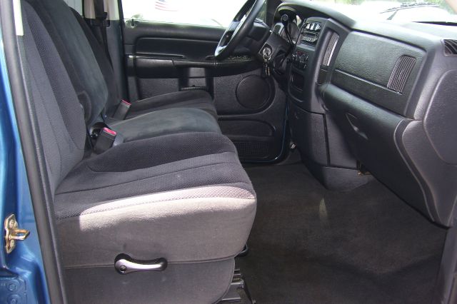 2004 Dodge Ram 1500 LS ES