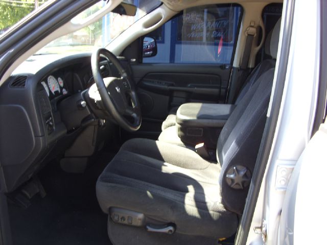 2004 Dodge Ram 1500 LS ES