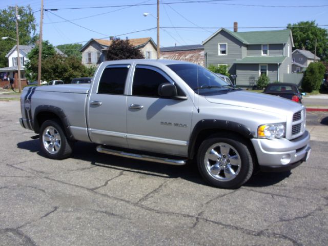2004 Dodge Ram 1500 LS ES