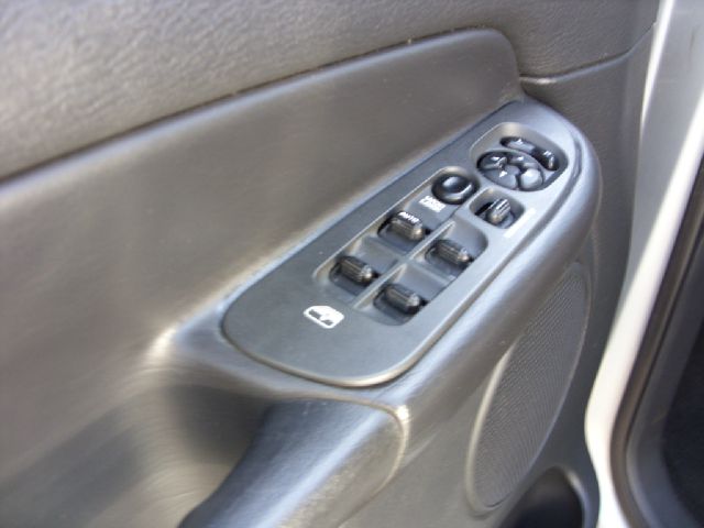 2004 Dodge Ram 1500 LS ES