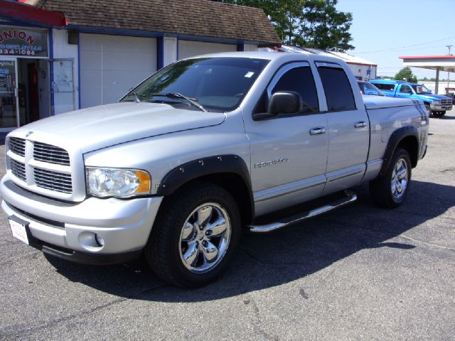 2004 Dodge Ram 1500 LS ES