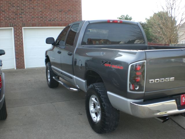 2004 Dodge Ram 1500 Collection Rogue