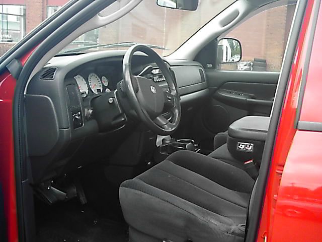 2004 Dodge Ram 1500 LS ES