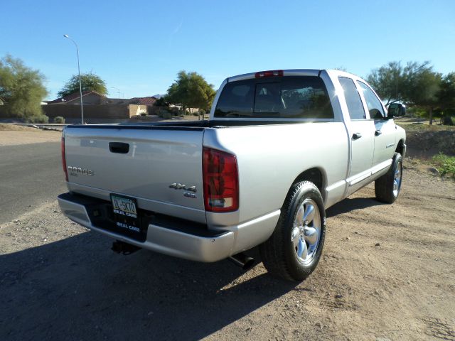 2004 Dodge Ram 1500 4dr LX 4WD Auto
