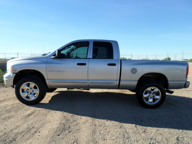 2004 Dodge Ram 1500 4dr LX 4WD Auto