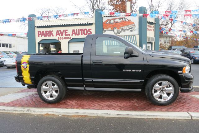 2004 Dodge Ram 1500 Wagon SE