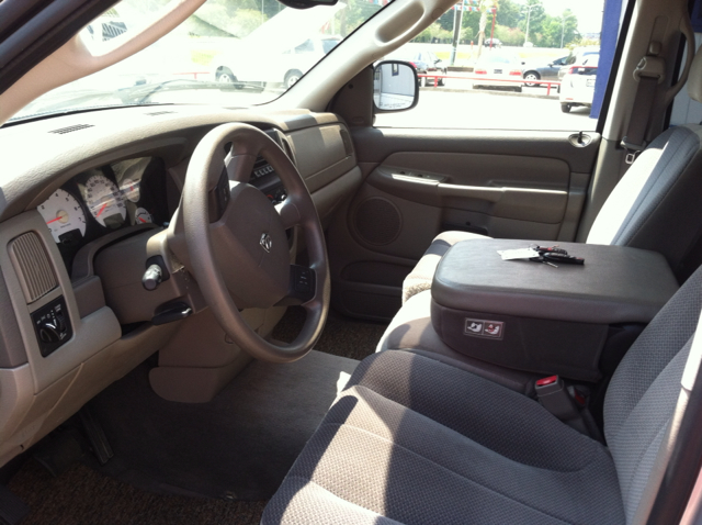 2004 Dodge Ram 1500 LS ES