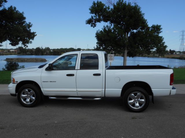 2004 Dodge Ram 1500 SLT