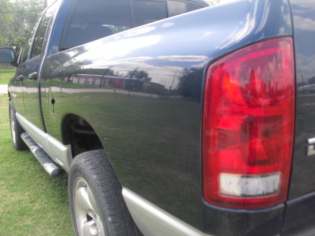 2004 Dodge Ram 1500 LS ES