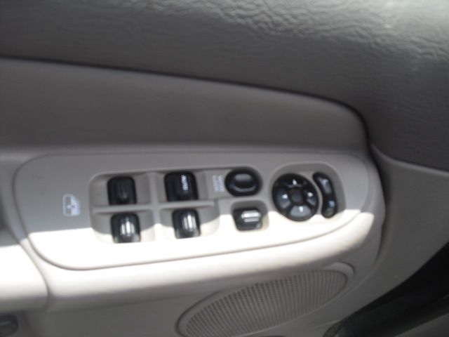 2004 Dodge Ram 1500 LS ES