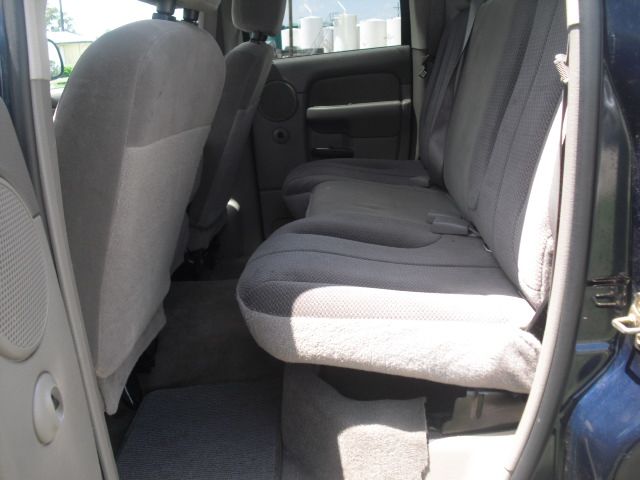 2004 Dodge Ram 1500 LS ES