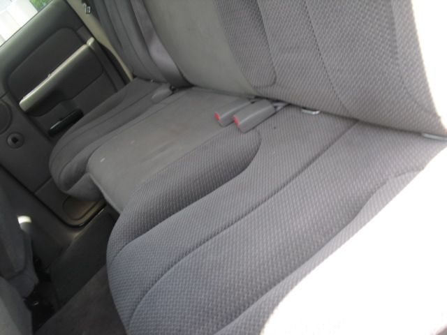 2004 Dodge Ram 1500 LS ES