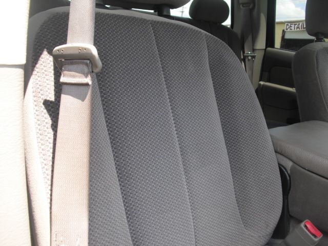 2004 Dodge Ram 1500 LS ES