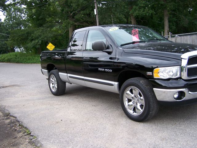 2004 Dodge Ram 1500 Collection Rogue