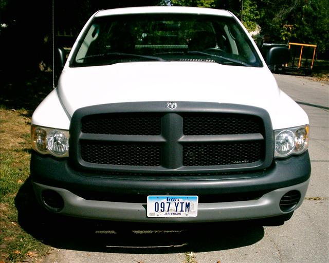 2004 Dodge Ram 1500 AWD MAKE IT Shine