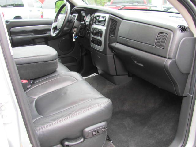 2004 Dodge Ram 1500 Black NOV Leather