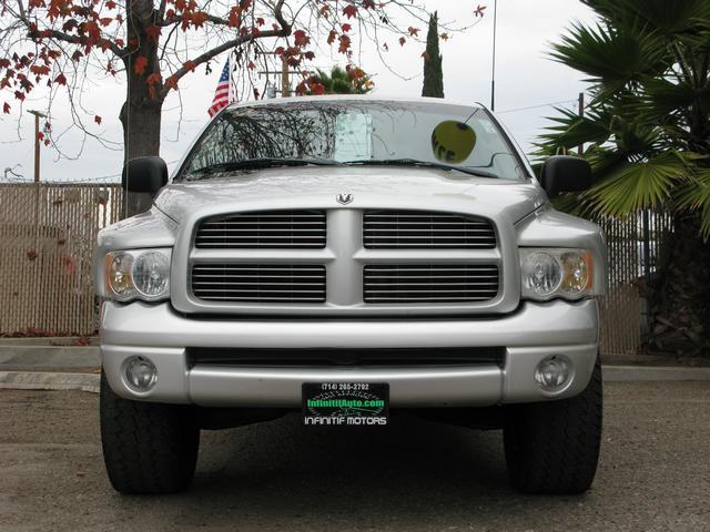 2004 Dodge Ram 1500 SLT