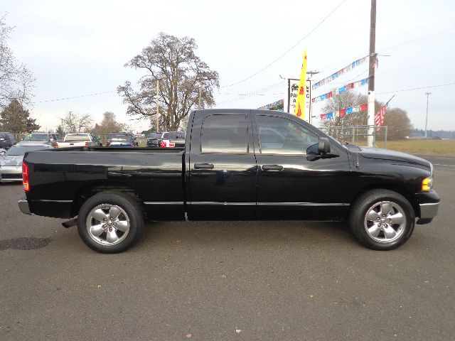 2004 Dodge Ram 1500 SLT