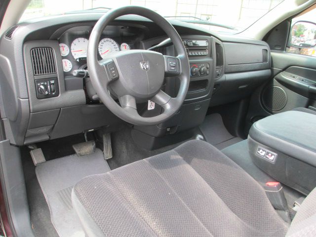 2004 Dodge Ram 1500 HD Reg. Cab 8-ft. Bed 2WD