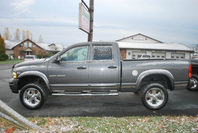 2004 Dodge Ram 1500 4d Wagon AWD