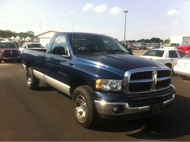 2004 Dodge Ram 1500 HD Reg. Cab 8-ft. Bed 2WD