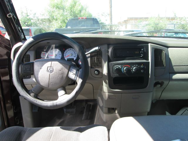 2004 Dodge Ram 1500 LS ES