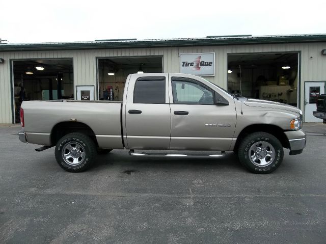 2005 Dodge Ram 1500 4dr 4WD EXT LS 4x4 SUV