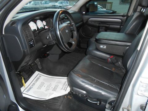 2005 Dodge Ram 1500 4dr 114 WB XLT 4WD