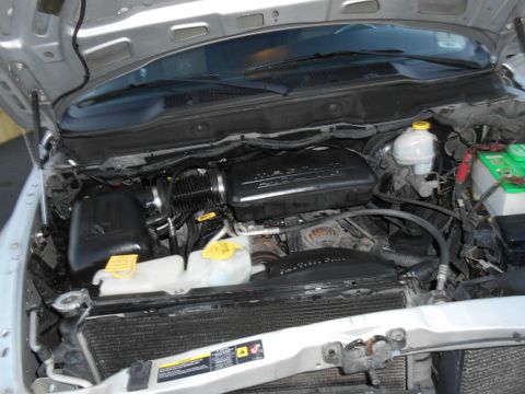 2005 Dodge Ram 1500 4dr 114 WB XLT 4WD