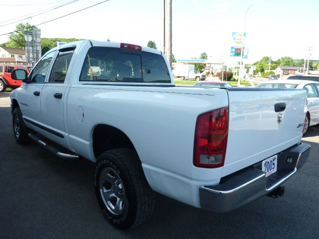 2005 Dodge Ram 1500 3.2tl With Navigation System