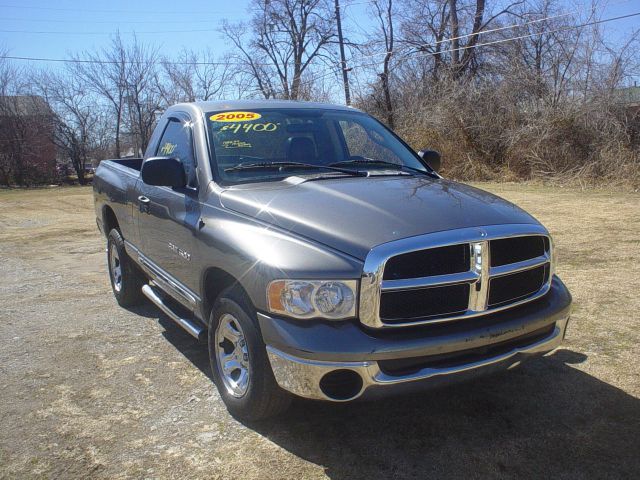 2005 Dodge Ram 1500 4dr Touring