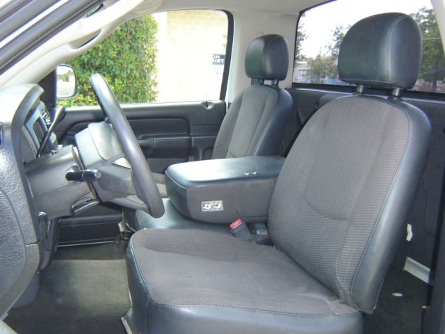 2005 Dodge Ram 1500 4dr Touring