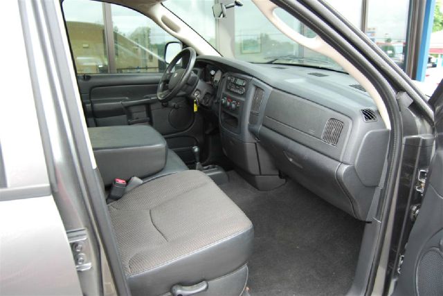 2005 Dodge Ram 1500 3.2tl With Navigation System