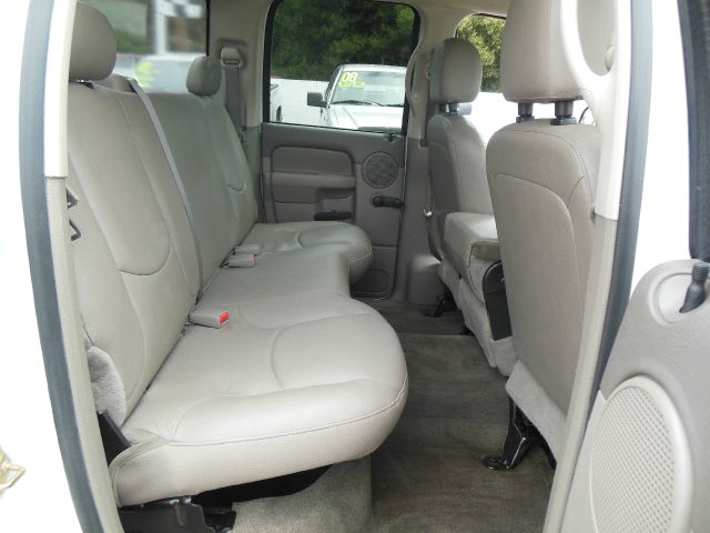 2005 Dodge Ram 1500 Crew Cab 4-wheel Drive LTZ