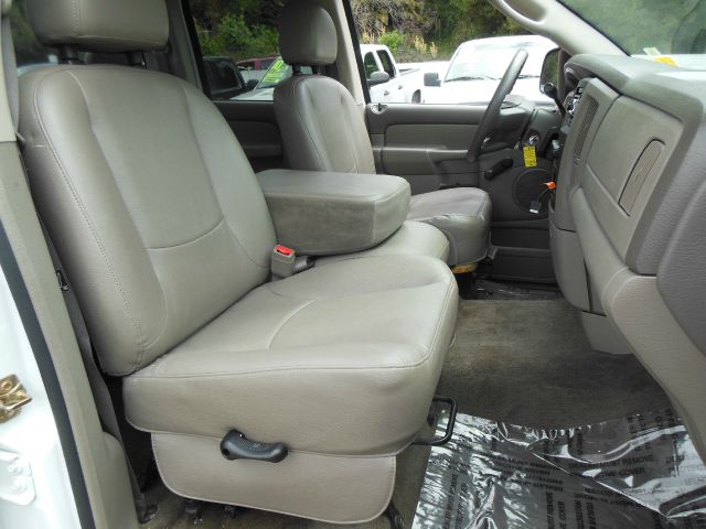 2005 Dodge Ram 1500 Crew Cab 4-wheel Drive LTZ