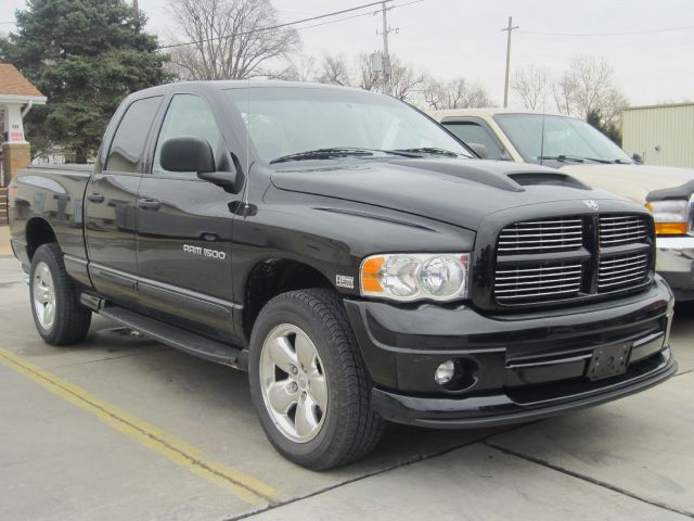 2005 Dodge Ram 1500 AWD W/nav, Leather, 3rd Rowsunroof