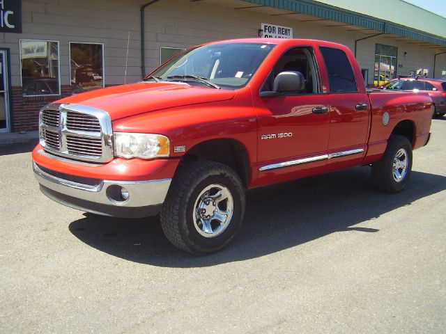 2005 Dodge Ram 1500 4dr 114 WB XLT 4WD