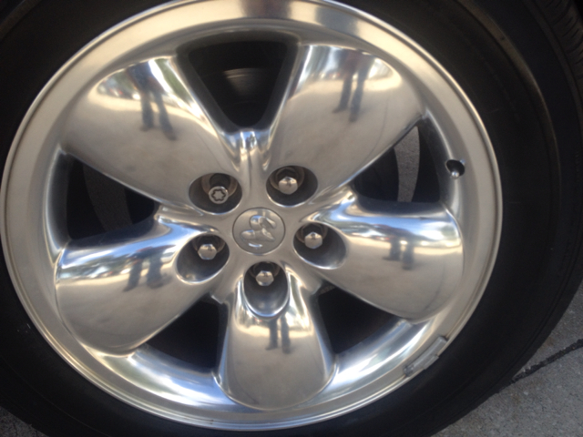 2005 Dodge Ram 1500 Fleetside EXT CAB 4X4