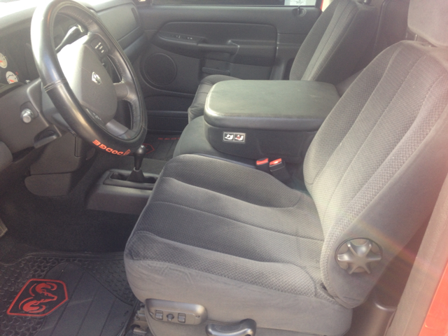 2005 Dodge Ram 1500 Fleetside EXT CAB 4X4