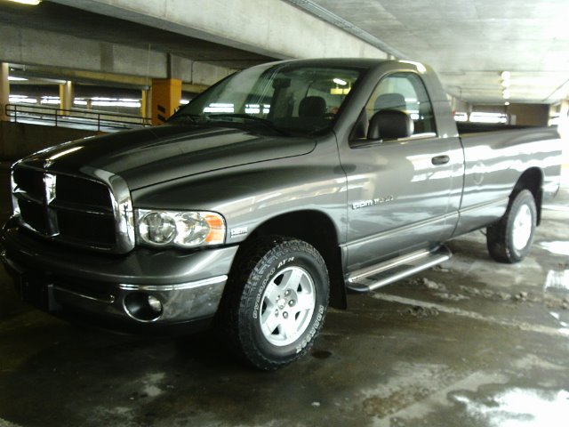 2005 Dodge Ram 1500 HD Reg. Cab 8-ft. Bed 2WD