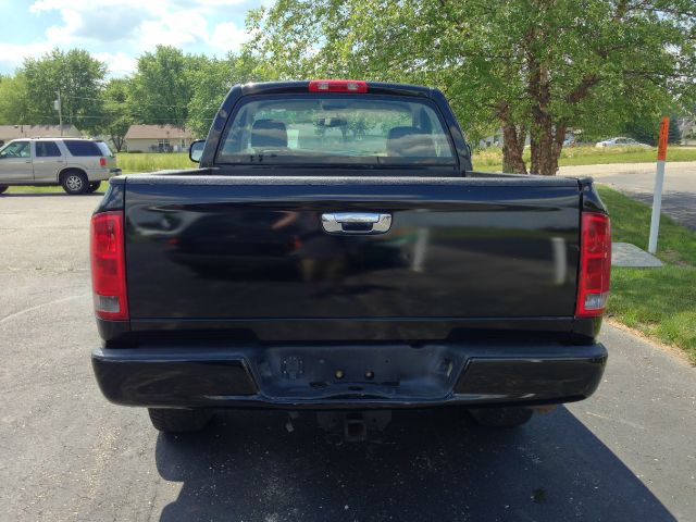 2005 Dodge Ram 1500 Fleetside EXT CAB 4X4