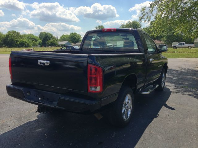 2005 Dodge Ram 1500 Fleetside EXT CAB 4X4