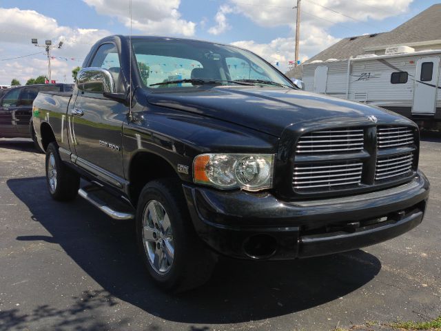 2005 Dodge Ram 1500 Fleetside EXT CAB 4X4