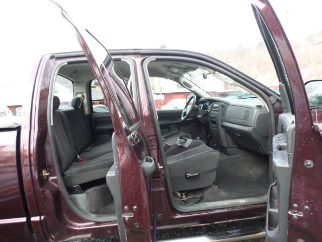 2005 Dodge Ram 1500 4dr 4WD EXT LS 4x4 SUV