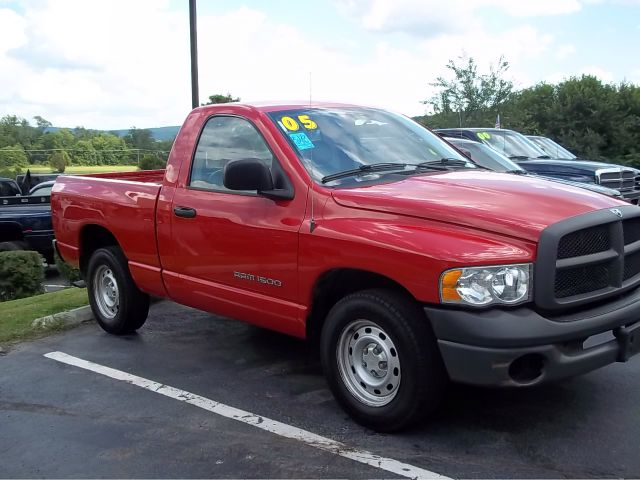 2005 Dodge Ram 1500 4dr Touring