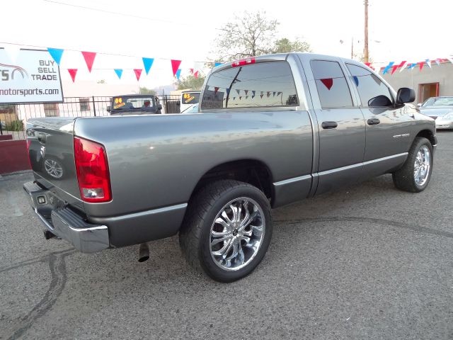 2005 Dodge Ram 1500 1500 LT Crew Cab 4WD